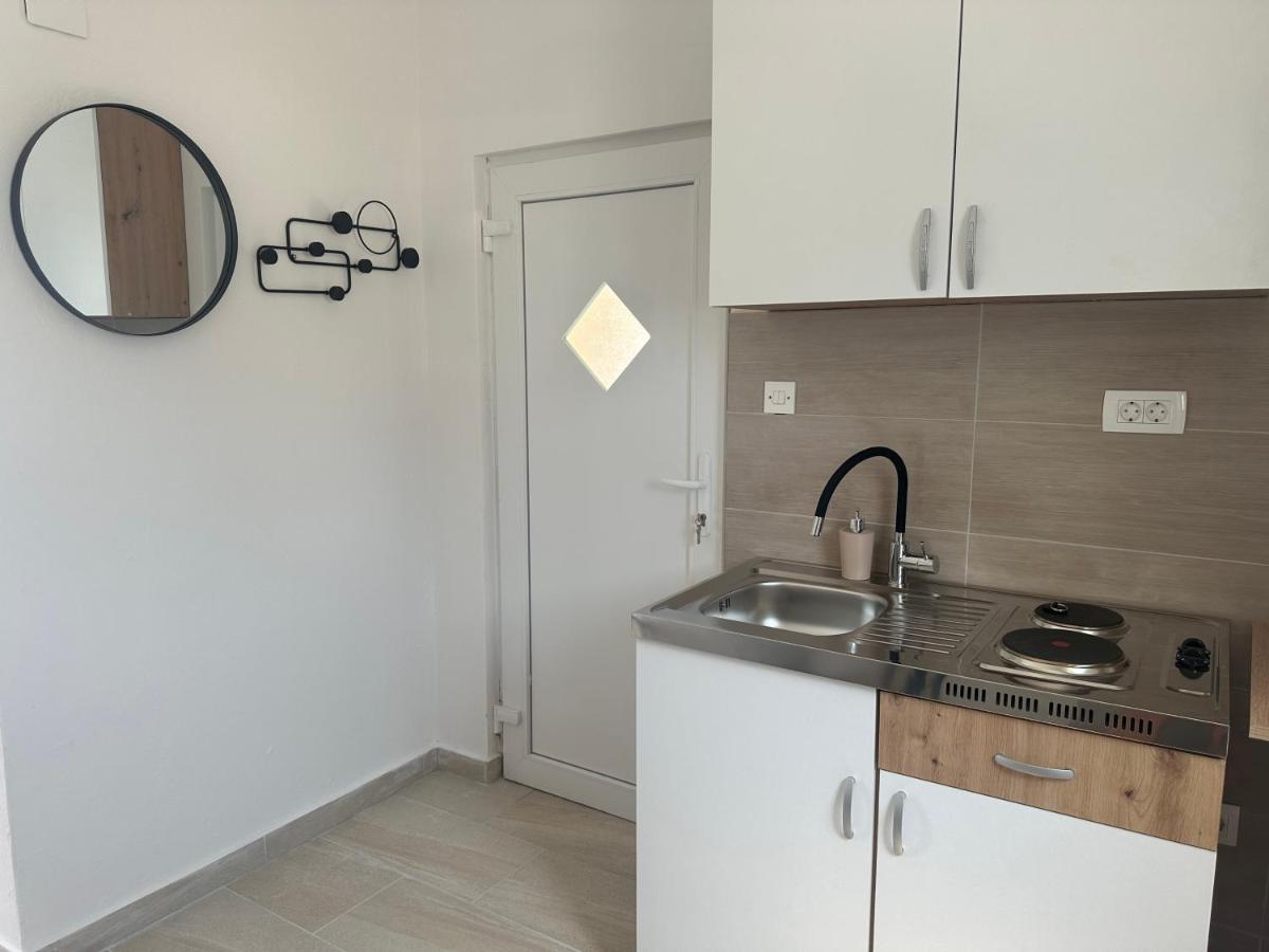Apartment Stanko Ližnjan Buitenkant foto