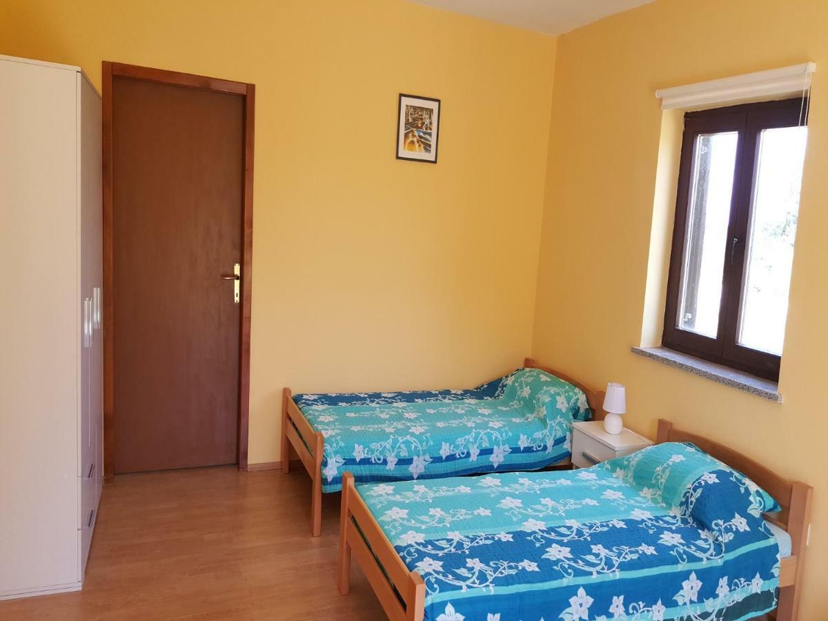 Apartment Stanko Ližnjan Buitenkant foto