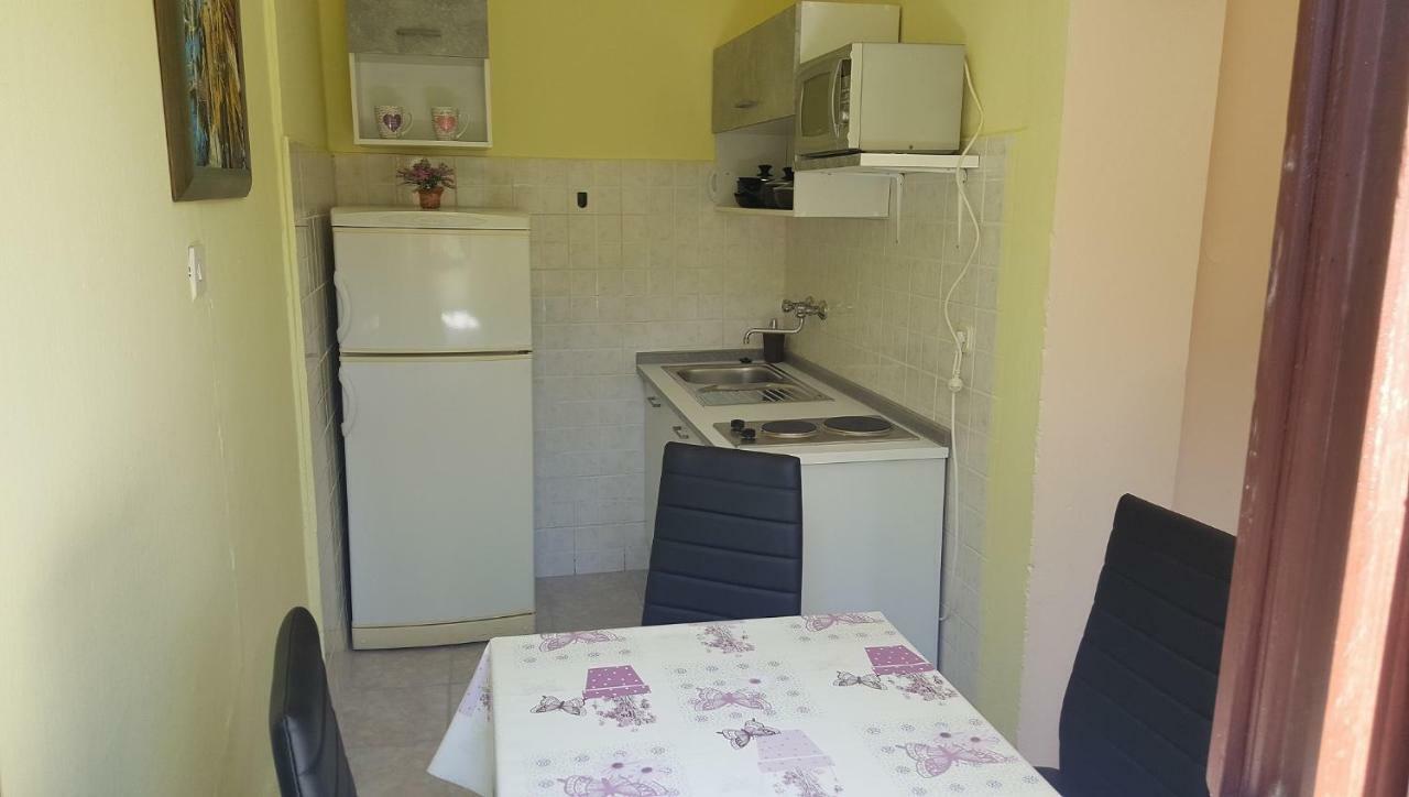 Apartment Stanko Ližnjan Buitenkant foto
